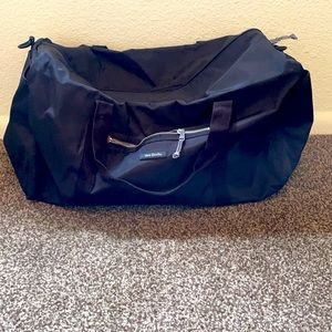 Vera Bradley duffle